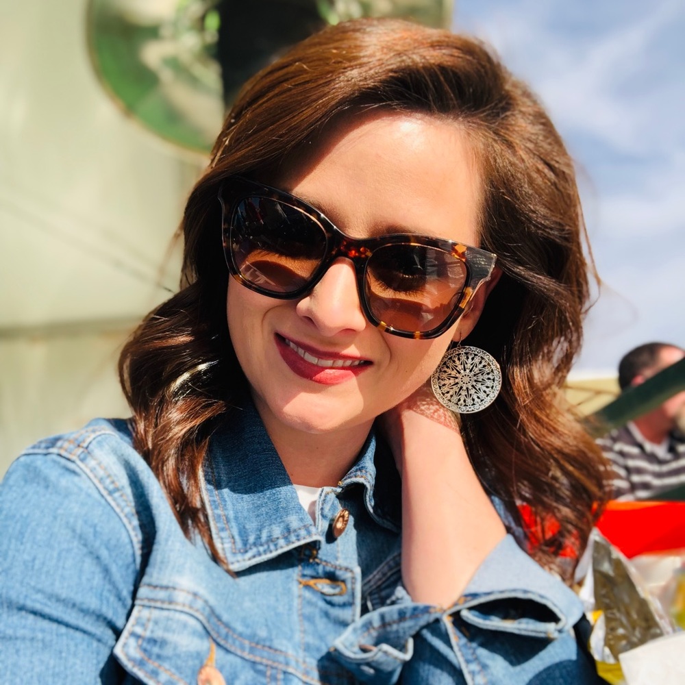 Meet your Posher, Amanda